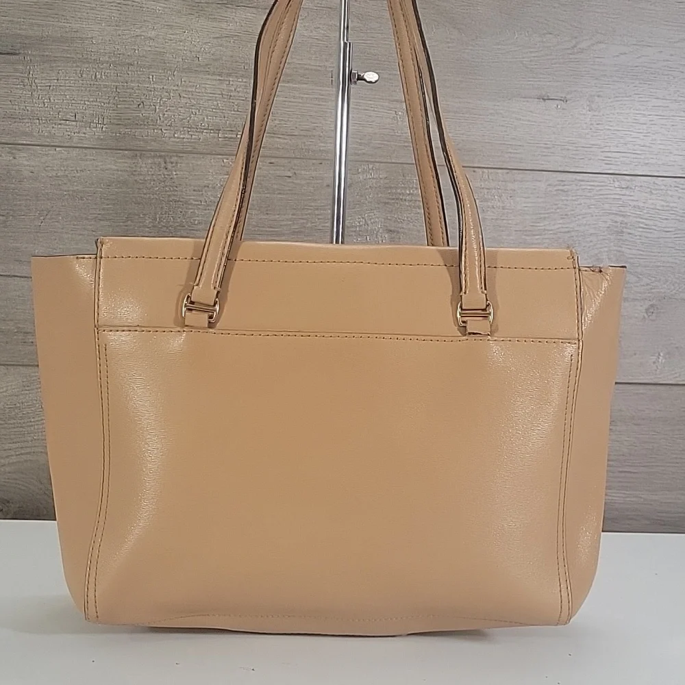 Tory Burch Tan Leather Tote Bag with Shoulder Straps